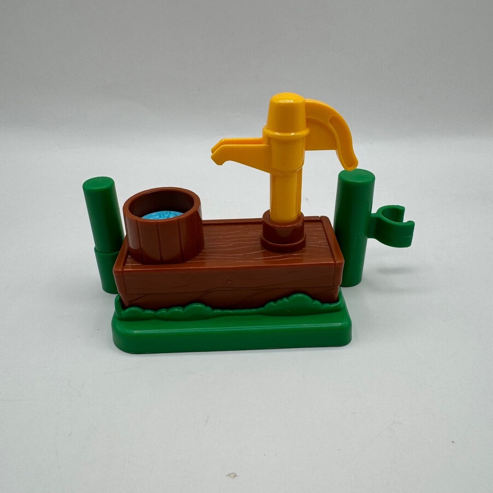 Fisher-Price Little People Farm Water Pump Accessory 2002 Works